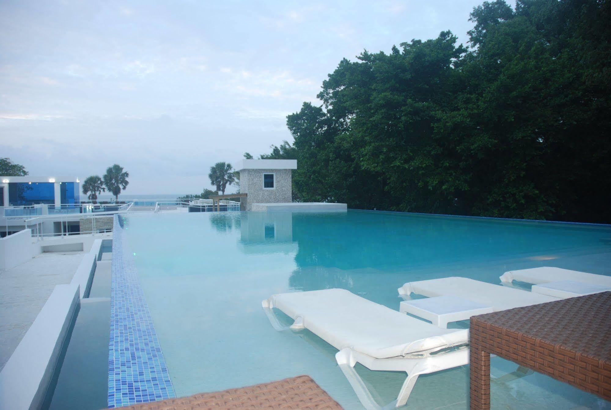E&J Beach Condo Sosúa Extérieur photo